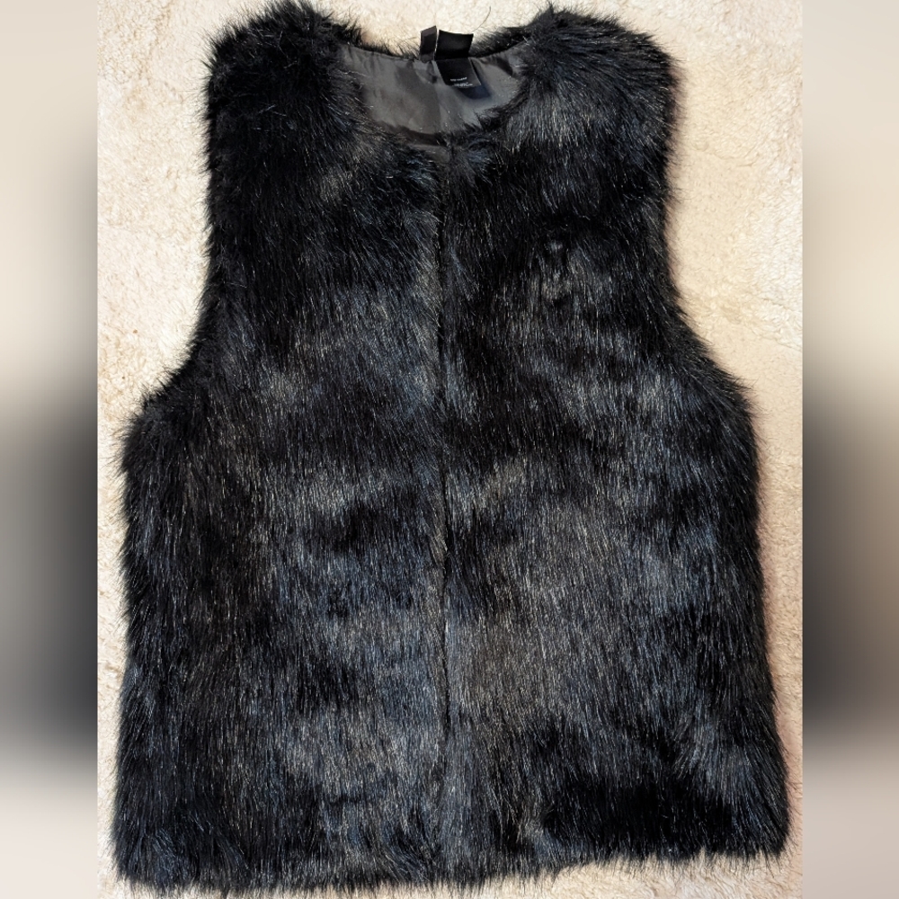 Bisou Bisou Black Faux Fur Vest